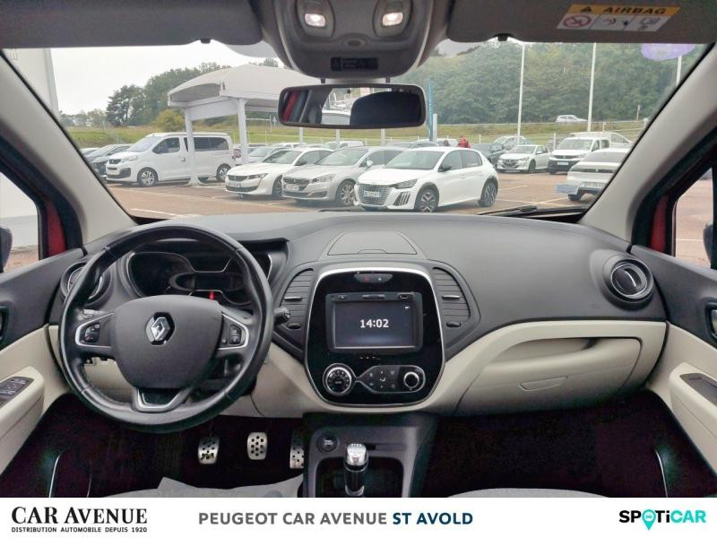 Used RENAULT Captur 1.2 TCe 120ch energy Intens 2017 Rouge Flamme/Noir Etoilé € 11290 in Longeville-lès-Saint-Avold