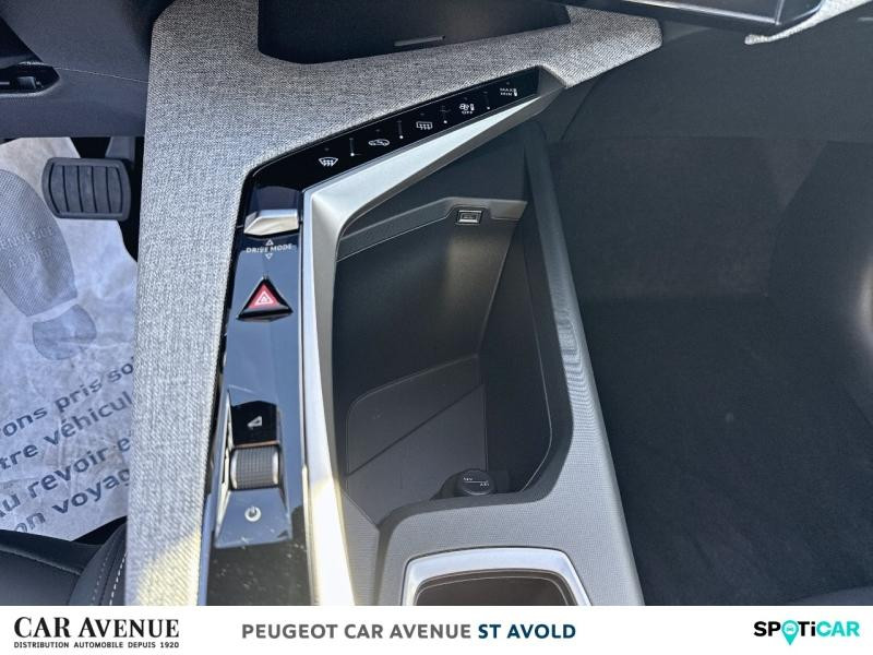 Used PEUGEOT 3008 1.2 Hybrid 145ch Allure e-DCS6 2025 Bleu Ingaro (M) € 35690 in Longeville-lès-Saint-Avold