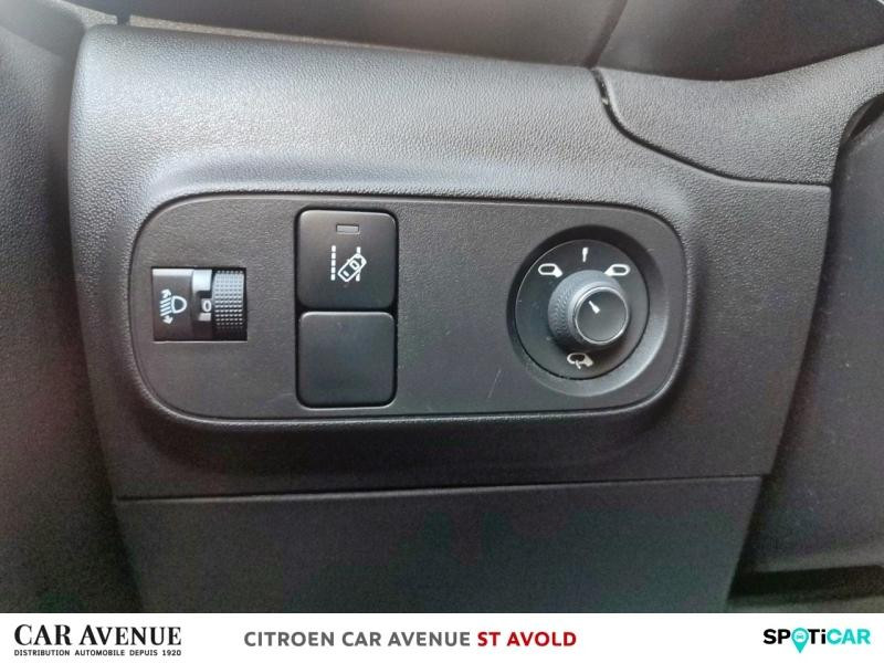 Occasion CITROEN C3 PureTech 82ch Graphic S&S E6.d 2019 Blanc Banquise - Rouge Aden 9990 € à Longeville-lès-Saint-Avold