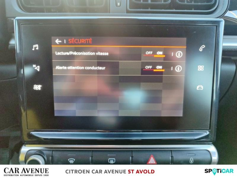 Occasion CITROEN C3 PureTech 82ch Graphic S&S E6.d 2019 Blanc Banquise - Rouge Aden 9990 € à Longeville-lès-Saint-Avold