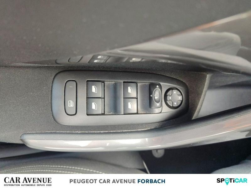 Occasion PEUGEOT 2008 1.2 PureTech 82ch Style 2017 Blanc Banquise 7890 € à Longeville-lès-Saint-Avold