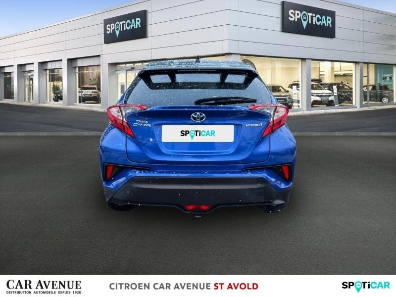 Occasion TOYOTA C-HR 122h Design 2WD E-CVT RC18 2019 Bleu Nebula bi-ton 19491 € à Longeville-lès-Saint-Avold