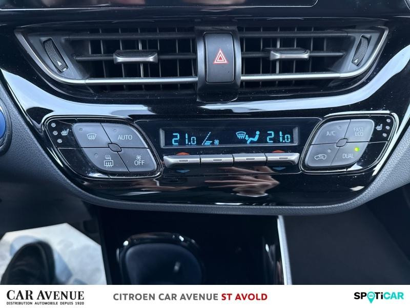 Occasion TOYOTA C-HR 122h Design 2WD E-CVT RC18 2019 Bleu Nebula bi-ton 19491 € à Longeville-lès-Saint-Avold