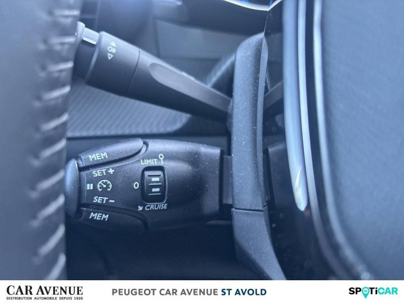 Used PEUGEOT 208 e-208 136ch Roadtrip 2022 Rouge Elixir (V) € 17490 in Longeville-lès-Saint-Avold