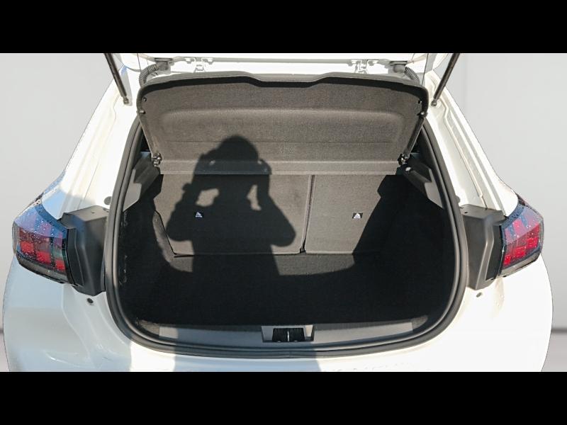 Occasion PEUGEOT 208 1.2 PureTech 75ch S&S Like 2021 Blanc Banquise (O) 11890 € à Longeville-lès-Saint-Avold