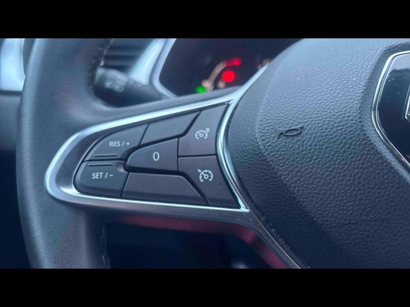 Used RENAULT Captur 1.0 TCe 90ch Intens -21 2022 Gris Highland/Noir Etoile € 17491 in Longeville-lès-Saint-Avold