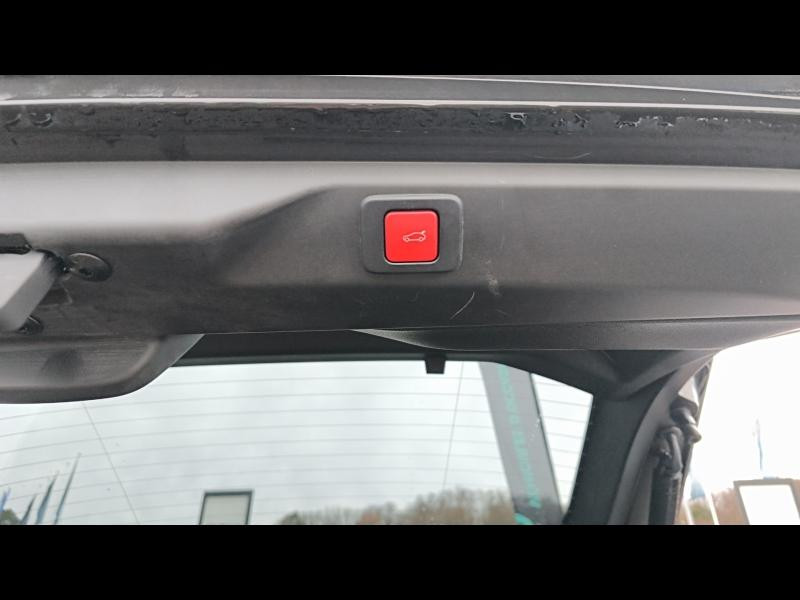 Used PEUGEOT 3008 1.2 Hybrid 145ch GT e-DCS6 2025 Blanc Okénite (M) € 36990 in Longeville-lès-Saint-Avold