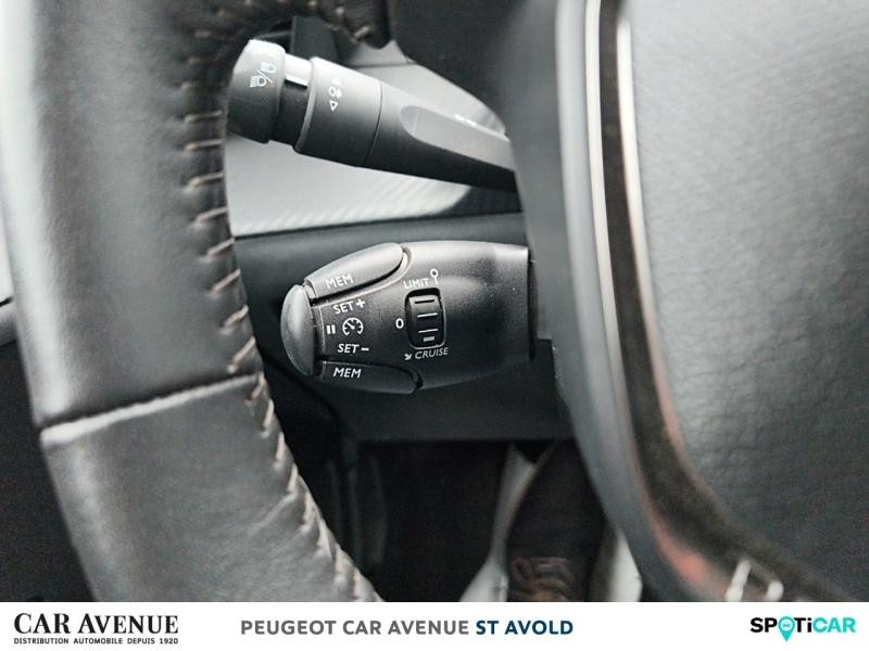 Used PEUGEOT 208 Affaire 1.5 BlueHDi 100 Premium 2022 Blanc Banquise € 11490 in Longeville-lès-Saint-Avold