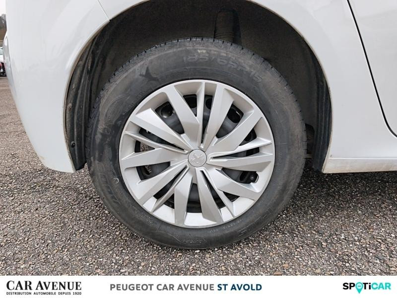 Used PEUGEOT 208 Affaire 1.5 BlueHDi 100 Premium 2022 Blanc Banquise € 11490 in Longeville-lès-Saint-Avold