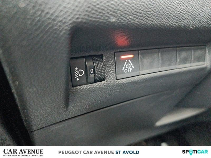 Used PEUGEOT 208 Affaire 1.5 BlueHDi 100 Premium 2022 Blanc Banquise € 11490 in Longeville-lès-Saint-Avold