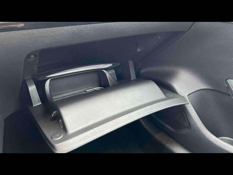 Occasion PEUGEOT 208 1.2 Hybrid 110ch Allure e-DCS6 2025 Blanc Okénite (M) 20991 € à Longeville-lès-Saint-Avold