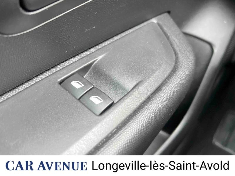 Used PEUGEOT 208 1.2 PureTech 75ch S&S Like 2022 Gris Platinium (M) € 11990 in Longeville-lès-Saint-Avold