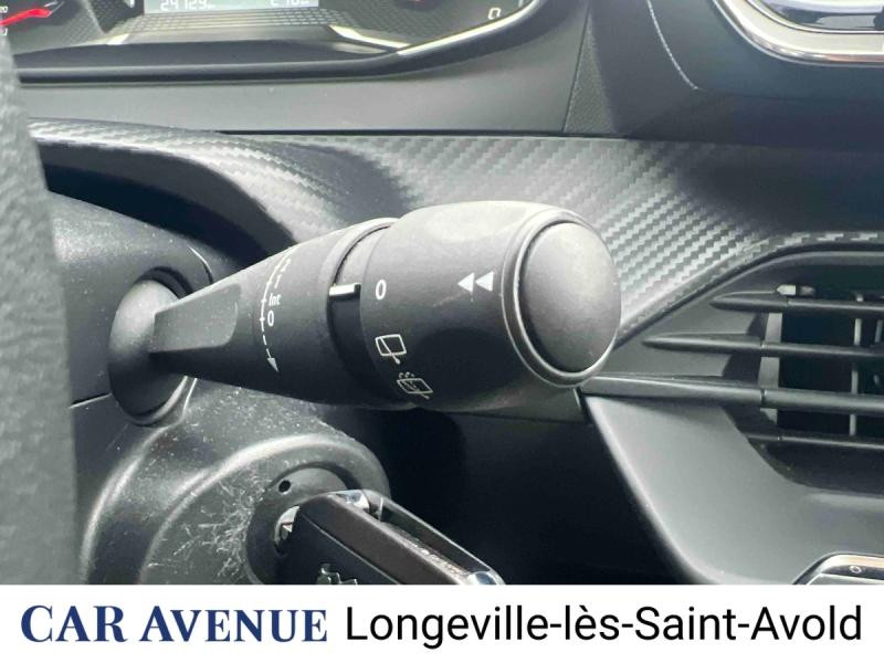 Used PEUGEOT 208 1.2 PureTech 75ch S&S Like 2022 Gris Platinium (M) € 11990 in Longeville-lès-Saint-Avold