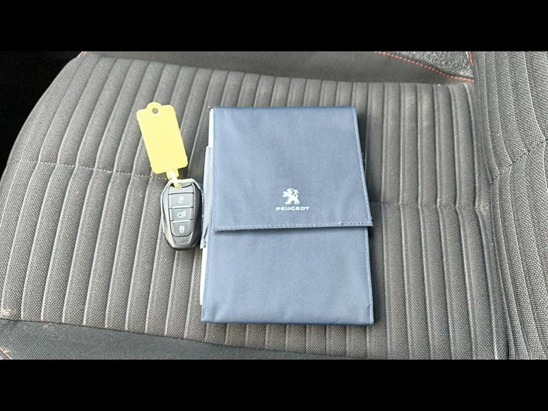 Used PEUGEOT 208 e-208 136ch Active 2020 Bleu Vertigo € 13391 in Longeville-lès-Saint-Avold