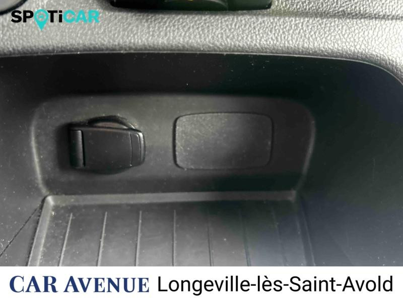 Used RENAULT Captur 0.9 TCe 90ch energy Intens Euro6c 2019 Gris Cassiopée/Ivoire € 11990 in Longeville-lès-Saint-Avold