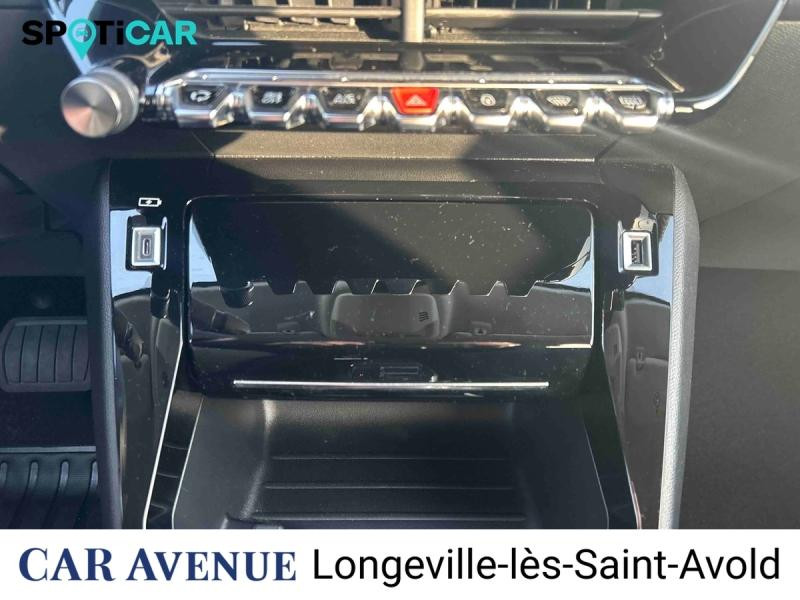 Occasion PEUGEOT 208 1.2 PureTech 100ch S&S Allure EAT8 2022 Rouge Elixir (V) 15991 € à Longeville-lès-Saint-Avold