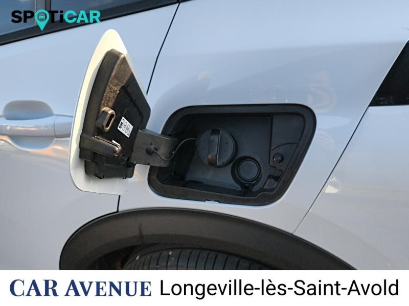 Occasion PEUGEOT 2008 1.2 Hybrid 145ch GT e-DCS6 2025 Blanc Okénite (M) 27990 € à Longeville-lès-Saint-Avold