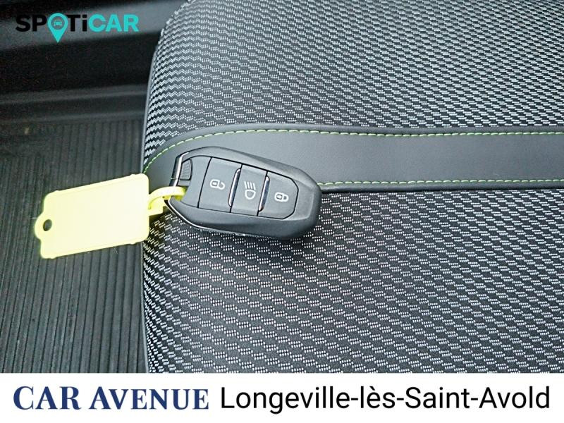 Occasion PEUGEOT 2008 1.2 Hybrid 145ch GT e-DCS6 2025 Blanc Okénite (M) 27990 € à Longeville-lès-Saint-Avold