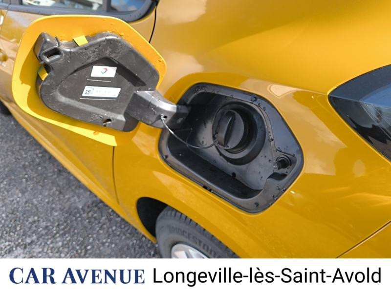 Used PEUGEOT 208 1.2 PureTech 75ch S&S Active Pack 2022 Jaune € 12990 in Longeville-lès-Saint-Avold