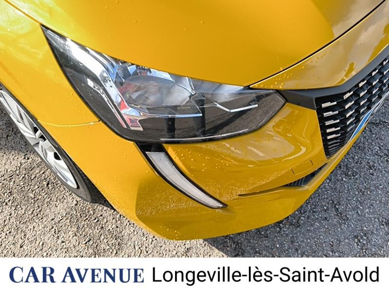 Used PEUGEOT 208 1.2 PureTech 75ch S&S Active Pack 2022 Jaune € 12990 in Longeville-lès-Saint-Avold