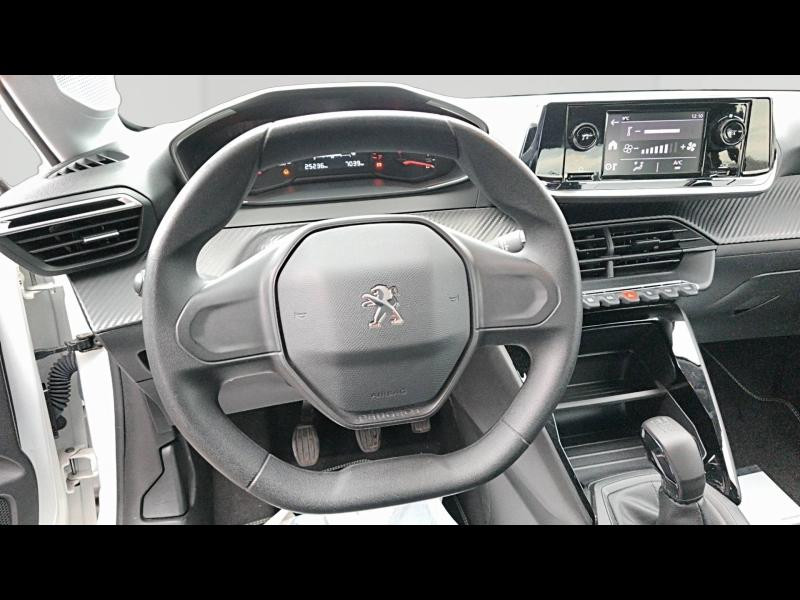 Occasion PEUGEOT 208 1.2 PureTech 75ch S&S Like 2020 Blanc Banquise (O) 9690 € à Longeville-lès-Saint-Avold