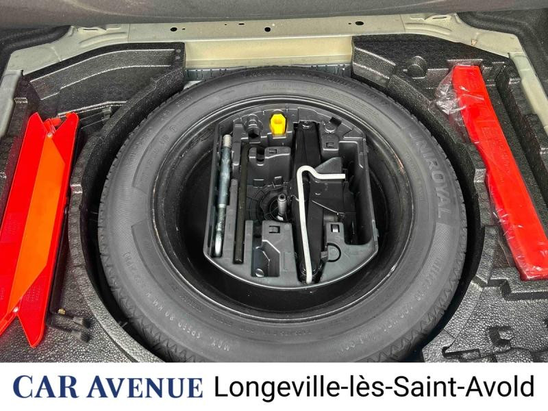 Used PEUGEOT 308 1.2 PureTech 110ch E6.3 S&S Style 2019 Noir Perla Nera € 11490 in Longeville-lès-Saint-Avold