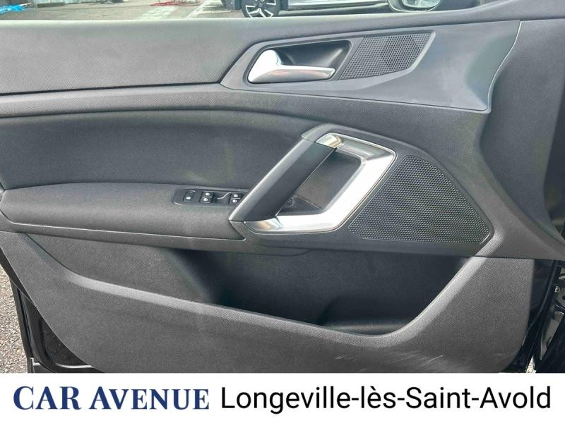 Used PEUGEOT 308 1.2 PureTech 110ch E6.3 S&S Style 2019 Noir Perla Nera € 11490 in Longeville-lès-Saint-Avold