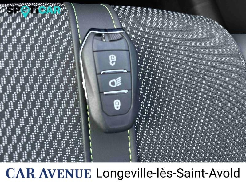 Used PEUGEOT 208 1.2 Hybrid 110ch GT e-DCS6 2025 Blanc Okénite (M) € 23991 in Longeville-lès-Saint-Avold