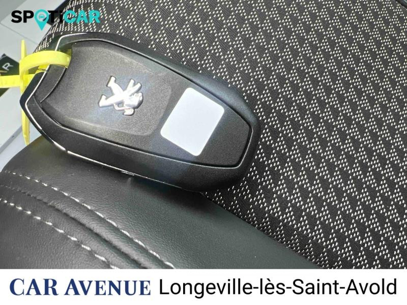 Occasion PEUGEOT 208 e-208 136ch GT 2022 Noir Perla Nera (M) 16491 € à Longeville-lès-Saint-Avold