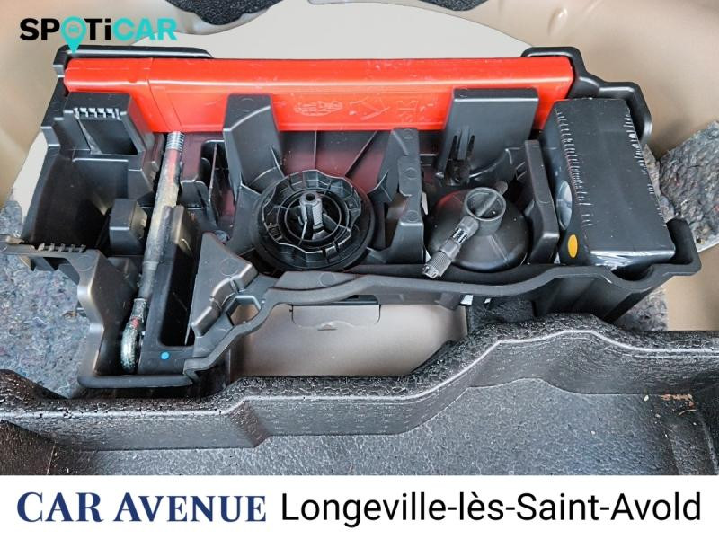 Occasion PEUGEOT 2008 1.2 PureTech 100ch S&S Style 2022 Orange 15991 € à Longeville-lès-Saint-Avold