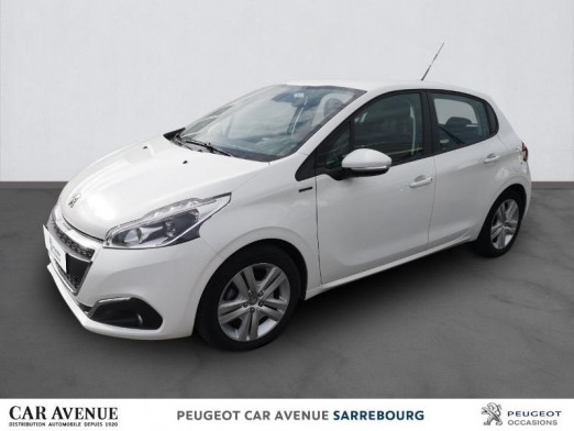 Occasion PEUGEOT 208 1.2 PureTech 82ch Signature Cam GPSCarPlay RadarAR FeuxAuto 2018 Blanc Banquise 11 806 € à Sarrebourg