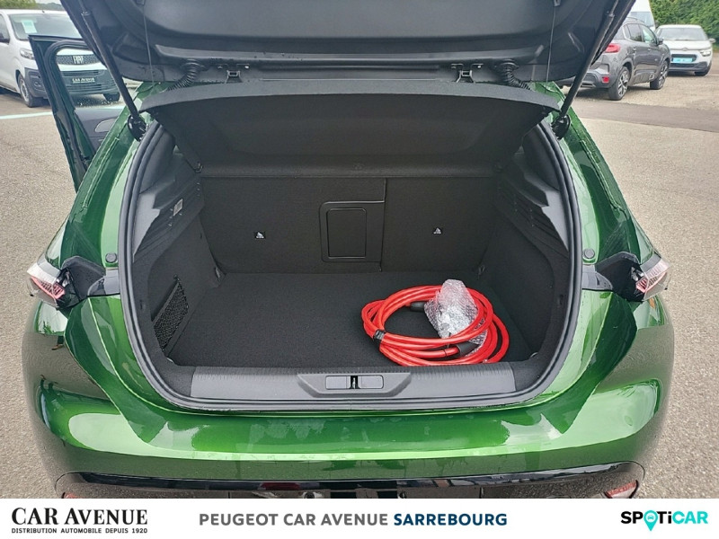 Used PEUGEOT 308 e-308 156ch First Edition 2024 Vert Olivine (M) € 39500 in Sarrebourg