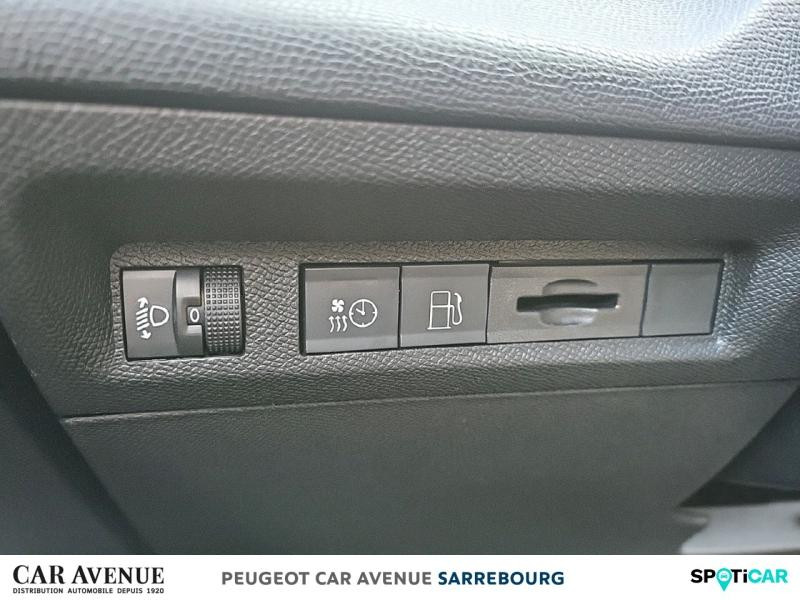 Used PEUGEOT 308 SW Plug-In Hybrid 180ch Allure e-EAT8 2024 Bleu € 37800 in Sarrebourg