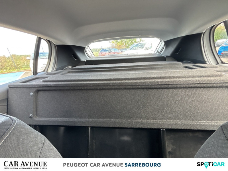 Used PEUGEOT 208 Affaire 1.2 PureTech 75ch S&S Premium 2022 Blanc Banquise € 7990 in Sarrebourg
