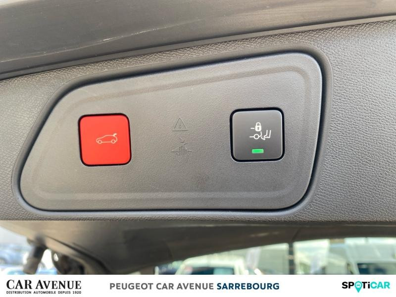 Used PEUGEOT 3008 HYBRID 225ch Roadtrip e-EAT8 2021 Noir Perla Nera (M) € 26990 in Sarrebourg