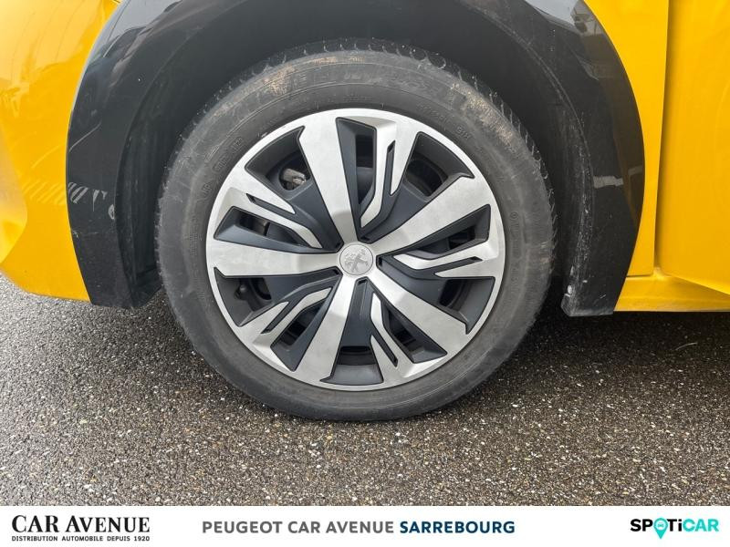 Occasion PEUGEOT 208 e-208 136ch Active 2022 Jaune 14990 € à Sarrebourg