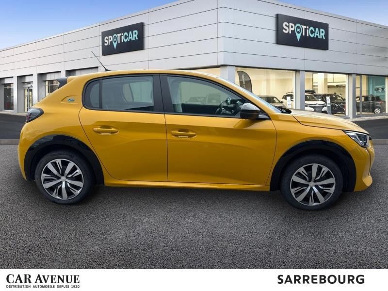 Occasion PEUGEOT 208 e-208 136ch Active 2022 Jaune 13590 € à Sarrebourg