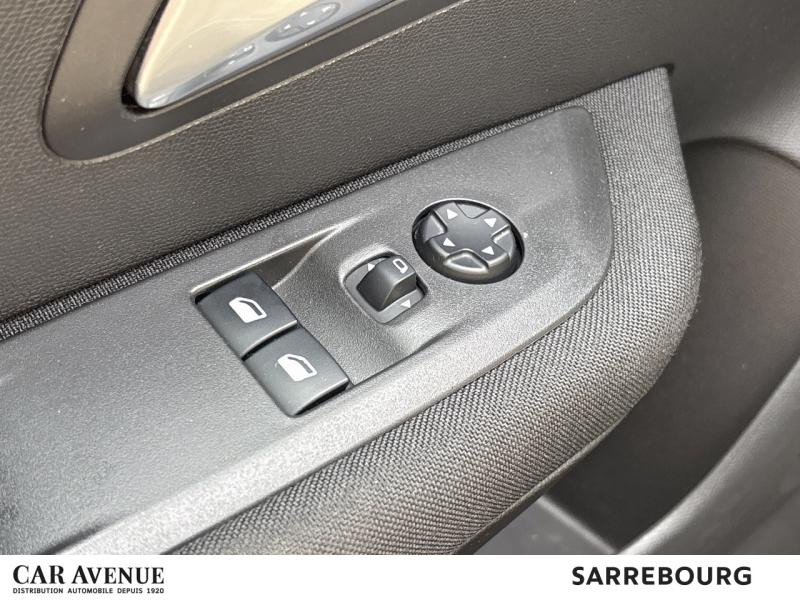 Occasion PEUGEOT 208 e-208 136ch Active 2022 Jaune 13590 € à Sarrebourg