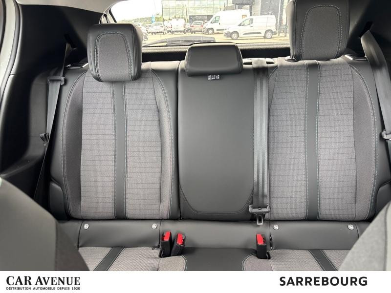 Occasion PEUGEOT 208 1.2 PureTech 100ch S&S Allure EAT8 2023 Blanc Banquise (O) 16590 € à Sarrebourg