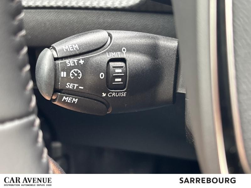 Occasion PEUGEOT 208 1.2 PureTech 100ch S&S Allure EAT8 2023 Blanc Banquise (O) 16590 € à Sarrebourg