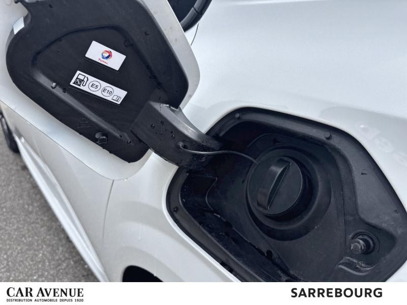 Occasion PEUGEOT 208 1.2 PureTech 100ch S&S Allure EAT8 2023 Blanc Banquise (O) 16590 € à Sarrebourg