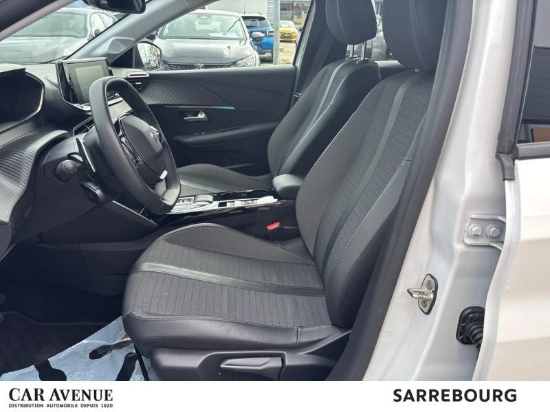 Occasion PEUGEOT 208 1.2 PureTech 100ch S&S Allure EAT8 2023 Blanc Banquise (O) 16590 € à Sarrebourg