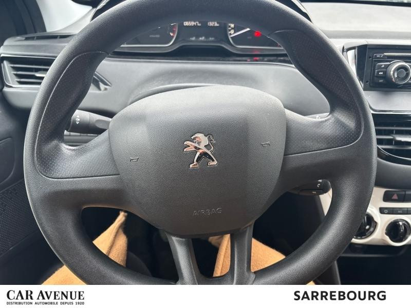 Used PEUGEOT 208 1.2 PureTech 68ch Like 5p 2017 Gris Hurricane € 7200 in Sarrebourg