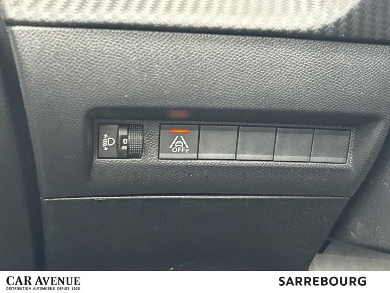 Used PEUGEOT 208 e-208 136ch Active 2020 Blanc nacré € 13900 in Sarrebourg