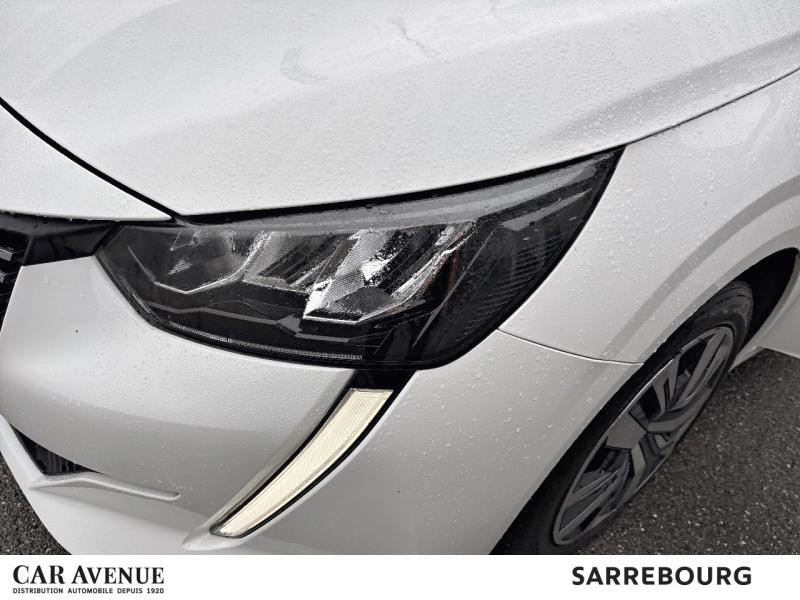 Used PEUGEOT 208 1.2 PureTech 100ch S&S Active Business 118g 2020 Blanc Banquise € 11500 in Sarrebourg
