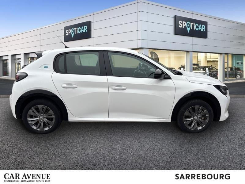 Used PEUGEOT 208 e-208 136ch Active Pack 2022 Blanc Banquise (O) € 14700 in Sarrebourg