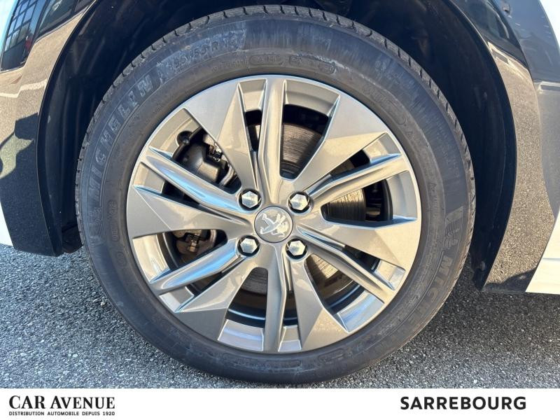 Used PEUGEOT 208 e-208 136ch Style 2023 Blanc Banquise (O) € 16900 in Sarrebourg