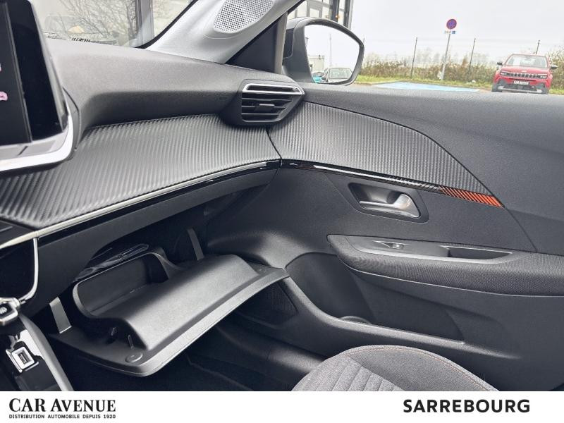 Used PEUGEOT 208 e-208 136ch Active Pack 2022 Blanc Banquise (O) € 14700 in Sarrebourg