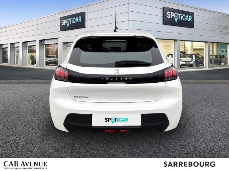 Used PEUGEOT 208 e-208 136ch Active Pack 2022 Blanc Banquise (O) € 14700 in Sarrebourg