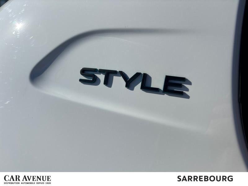 Used PEUGEOT 208 e-208 136ch Style 2023 Blanc Banquise (O) € 16900 in Sarrebourg